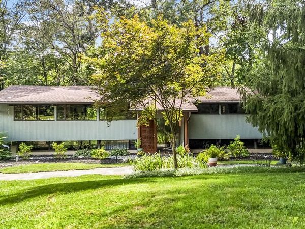 120 ROUND HILL ROAD, KENNETT SQUARE, PA 19348