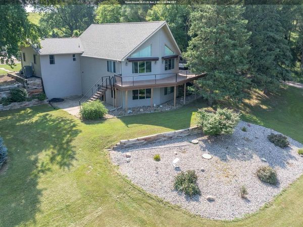 3902 Smith River Road, Sioux City, IA 51108