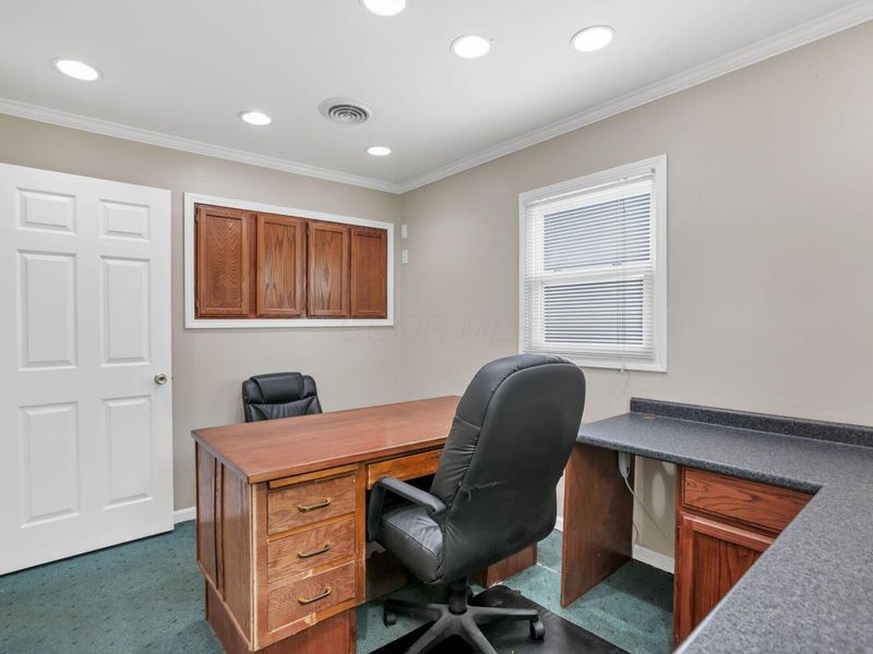 301 S Hamilton Road , Columbus, OH 43213 Photo 15