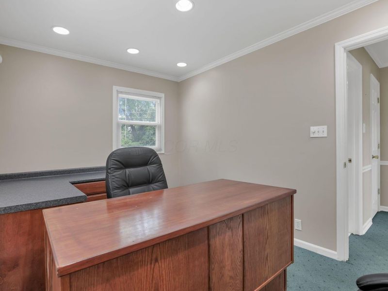 301 S Hamilton Road , Columbus, OH 43213 Photo 16