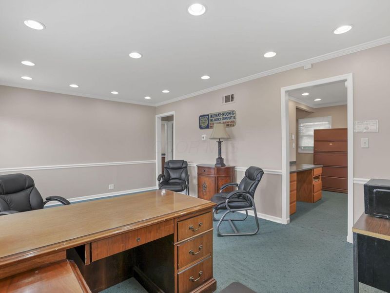 301 S Hamilton Road , Columbus, OH 43213 Photo 8