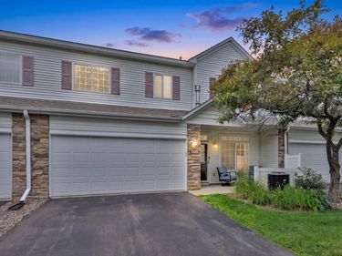 750 Maple Hills Drive, Unit B, Maplewood, MN 55117