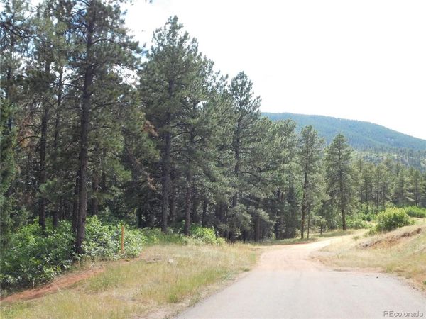 8169 Bannock Drive , Larkspur, CO 80118