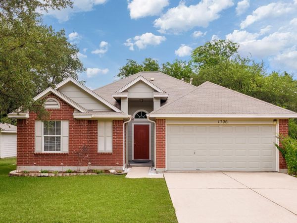 1706 COLUMBINE LN, Leander, TX 78641