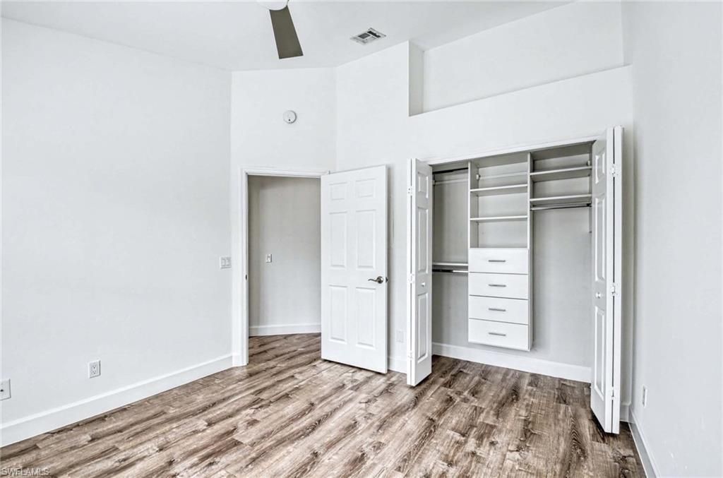 5701 Heron Ln , Unit 705, Naples, FL 34110 Photo