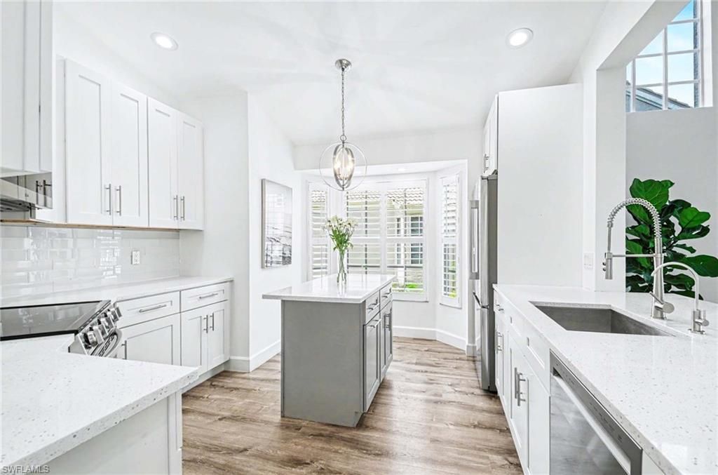5701 Heron Ln , Unit 705, Naples, FL 34110 Photo