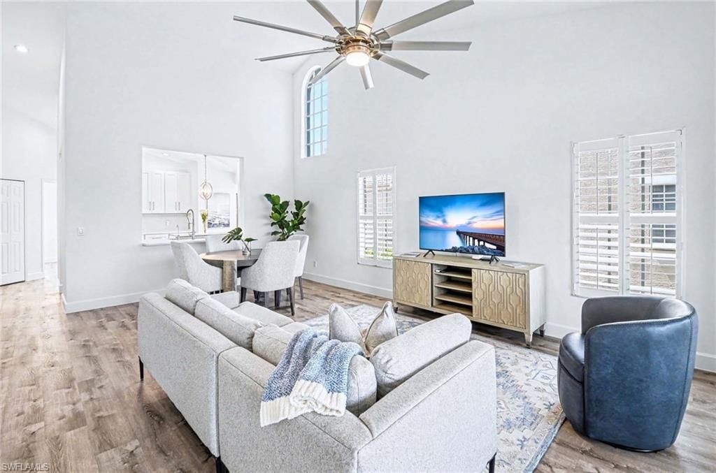 5701 Heron Ln , Unit 705, Naples, FL 34110 Photo