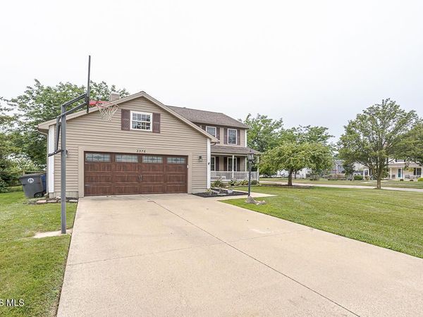 2376 Mckinley Drive , Perrysburg, OH 43551
