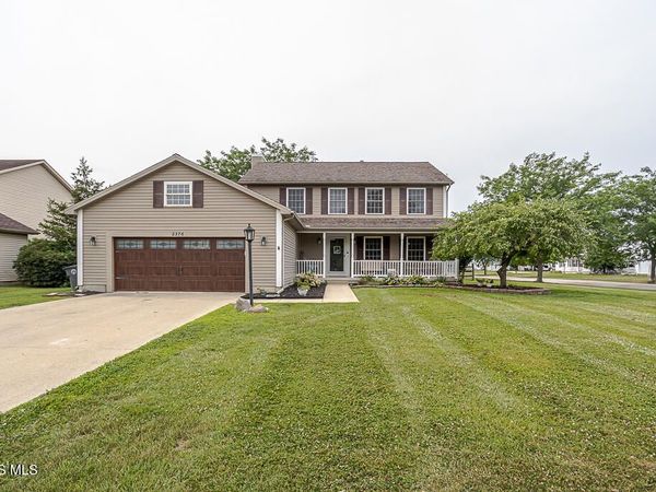 2376 Mckinley Drive, Perrysburg, OH 43551
