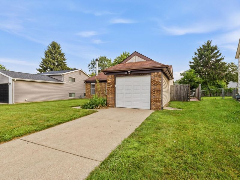 3482 Brinkton Drive, Columbus, OH 43231 Photo 3