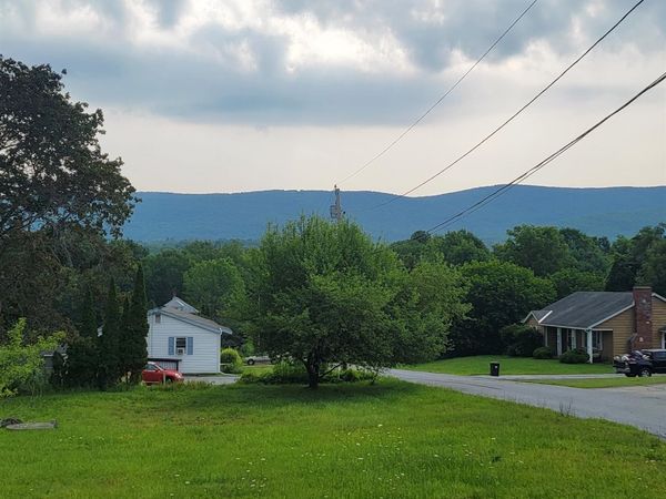 2 Belvedere Street, Bennington, VT 05201