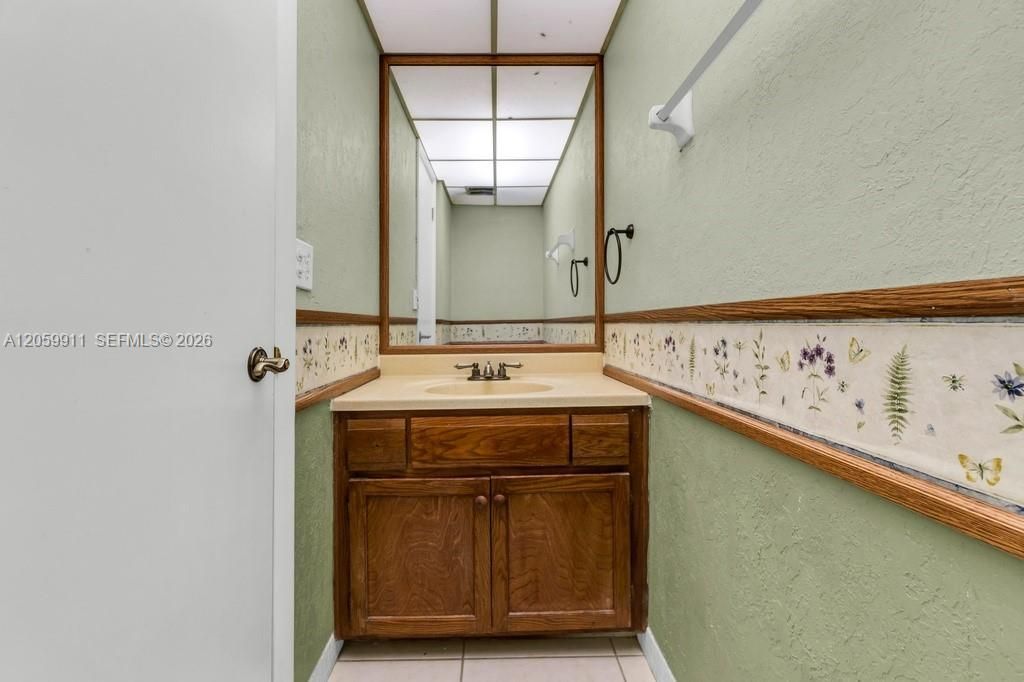 3650 Inverrary Dr , Unit 3A, Lauderhill, FL 33319 Photo