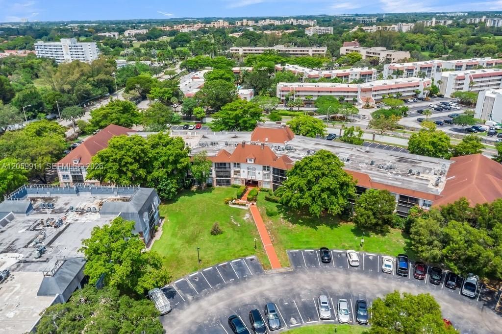 3650 Inverrary Dr , Unit 3A, Lauderhill, FL 33319 Photo