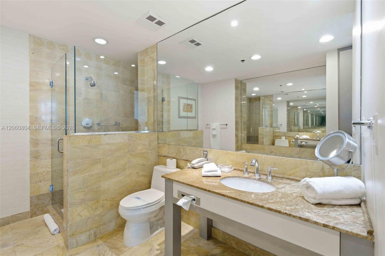 1395 Brickell Ave , Unit 2902, Miami, FL 33131 Photo
