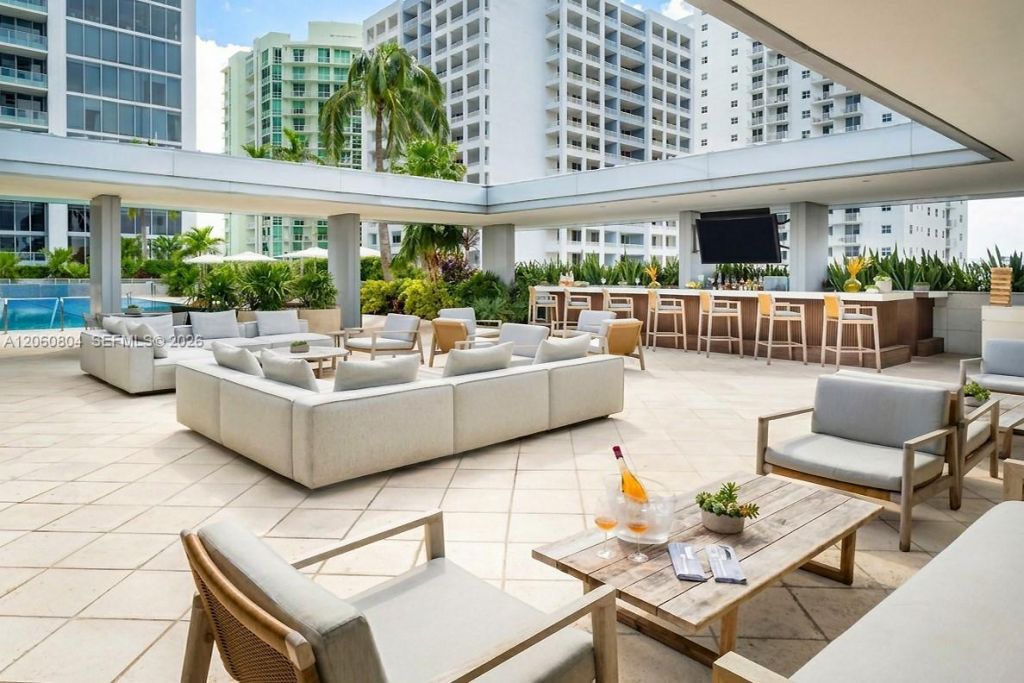 1395 Brickell Ave , Unit 2902, Miami, FL 33131 Photo
