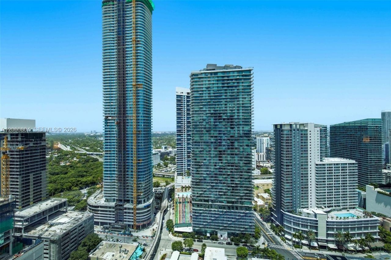 1395 Brickell Ave , Unit 2902, Miami, FL 33131 Photo
