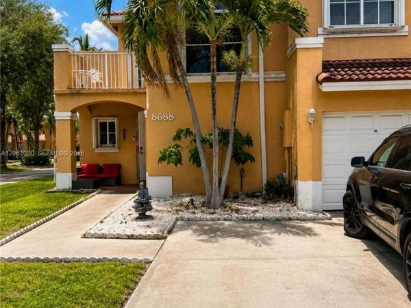 8688 SW 158th Pl , Miami, FL 33193