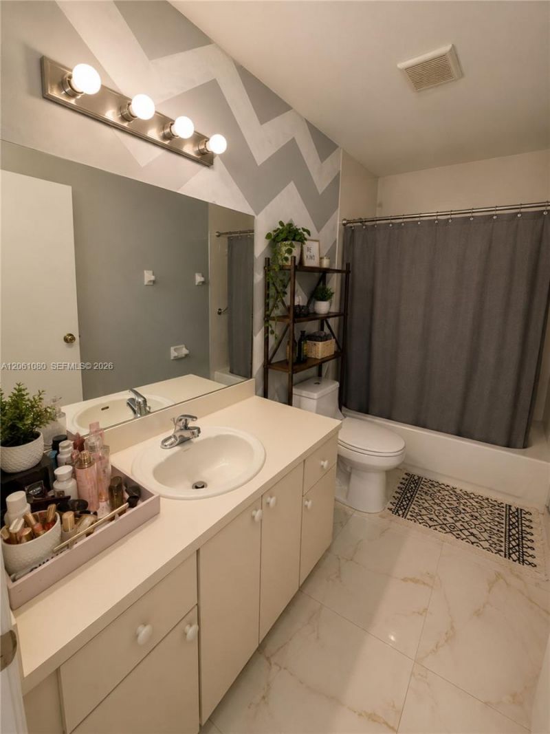 8688 SW 158th Pl, Miami, FL 33193 Photo