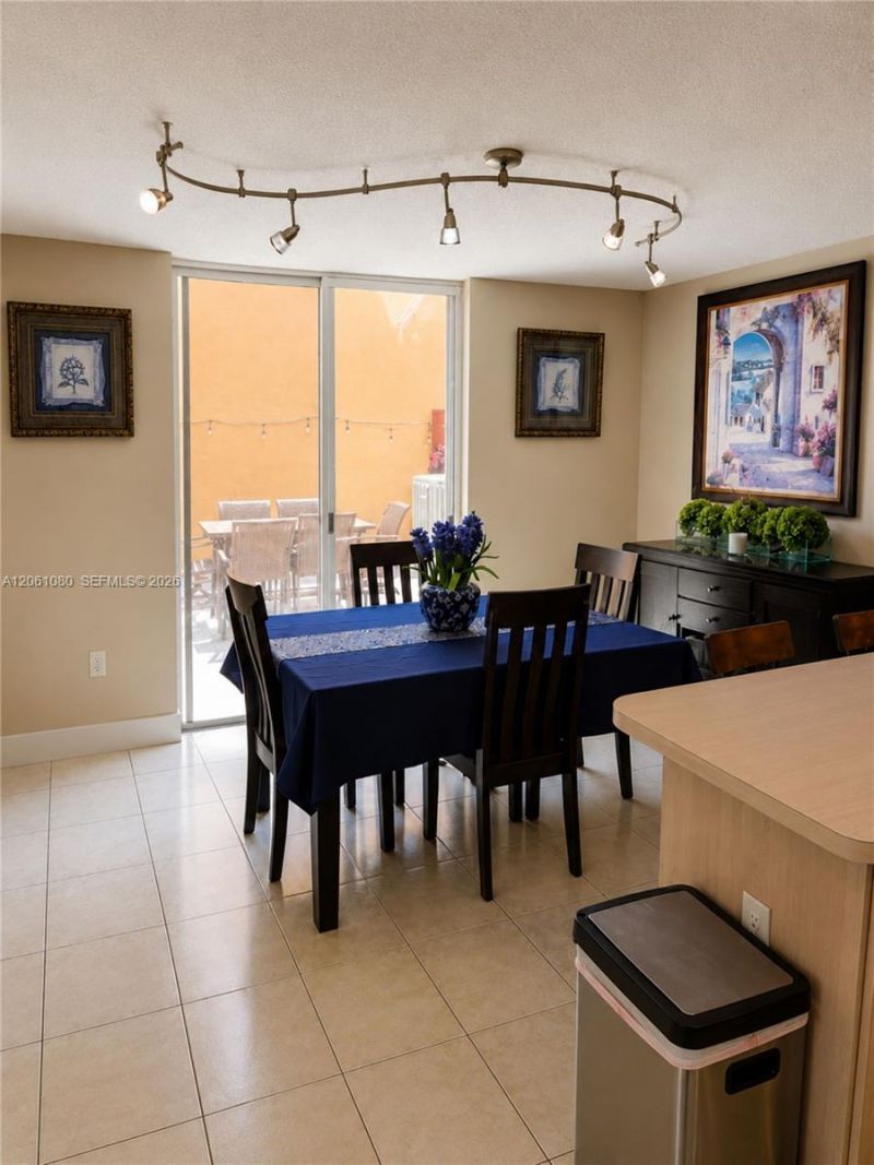 8688 SW 158th Pl, Miami, FL 33193 Photo
