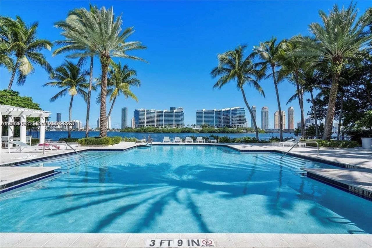 3205 NE 184th St, Unit 9306, Aventura, FL 33160 Photo