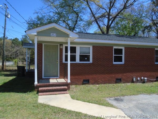 324 Old Shaw Road , Fayetteville, NC 28304