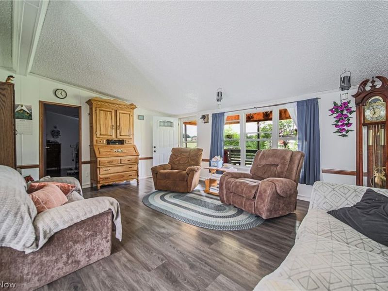 9182 Berry Road , Kensington, OH 43986 Photo 12