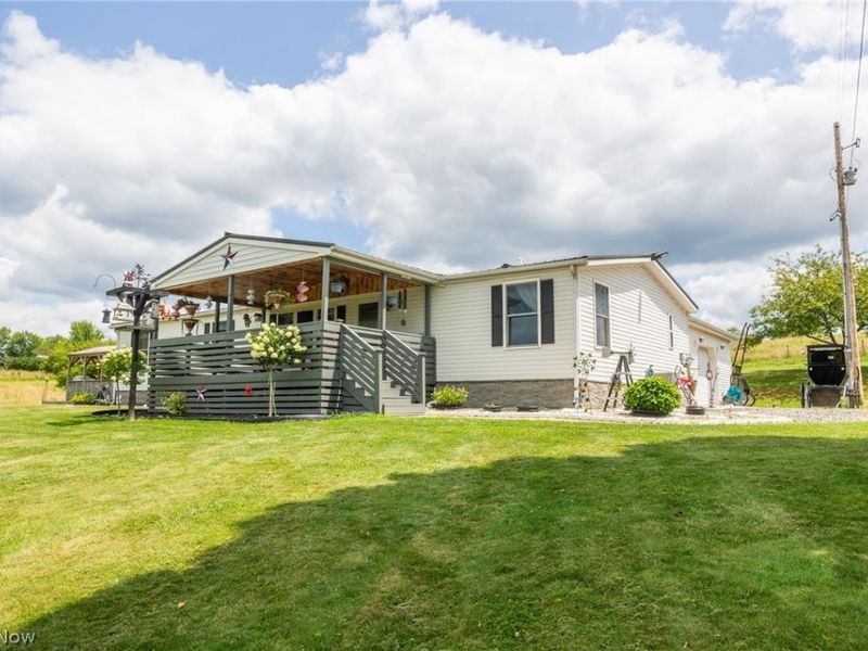 9182 Berry Road , Kensington, OH 43986 Photo 2