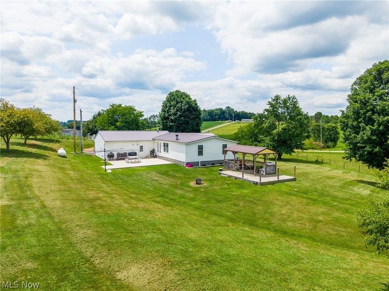 9182 Berry Road , Kensington, OH 43986 Photo 3