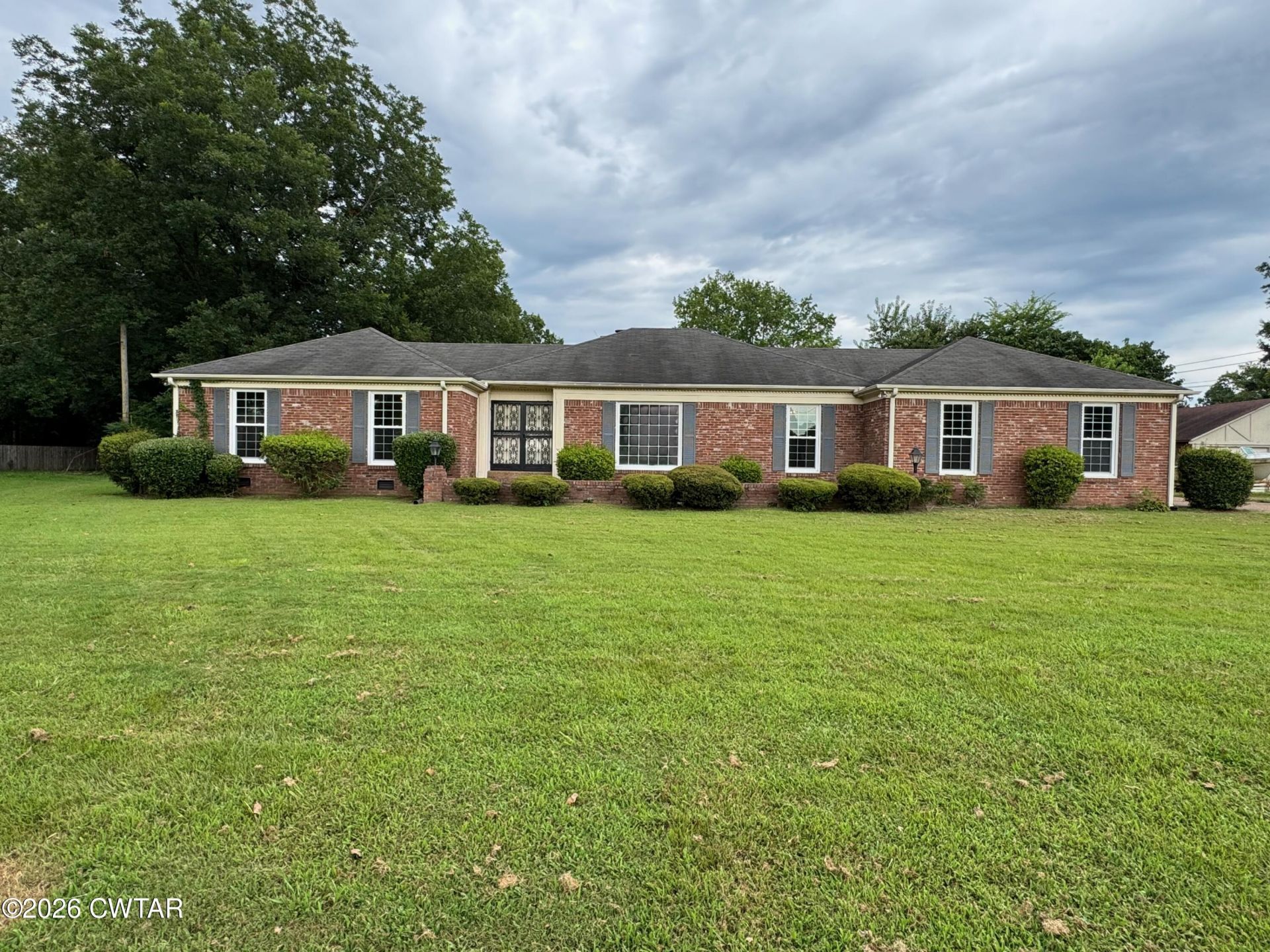 280 Stonehaven Cove, Jackson, TN 38305 Main Photo