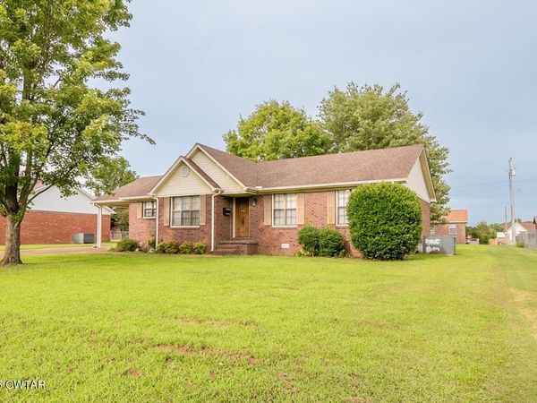 78 Hedgewood Drive, Lexington, TN 38351