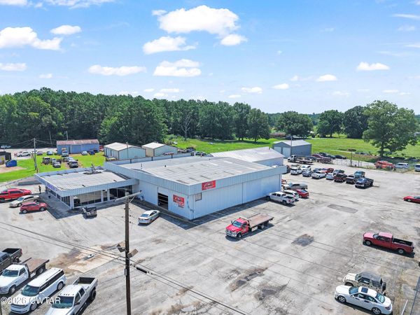 21380 E Main Street E, Huntingdon, TN 38344