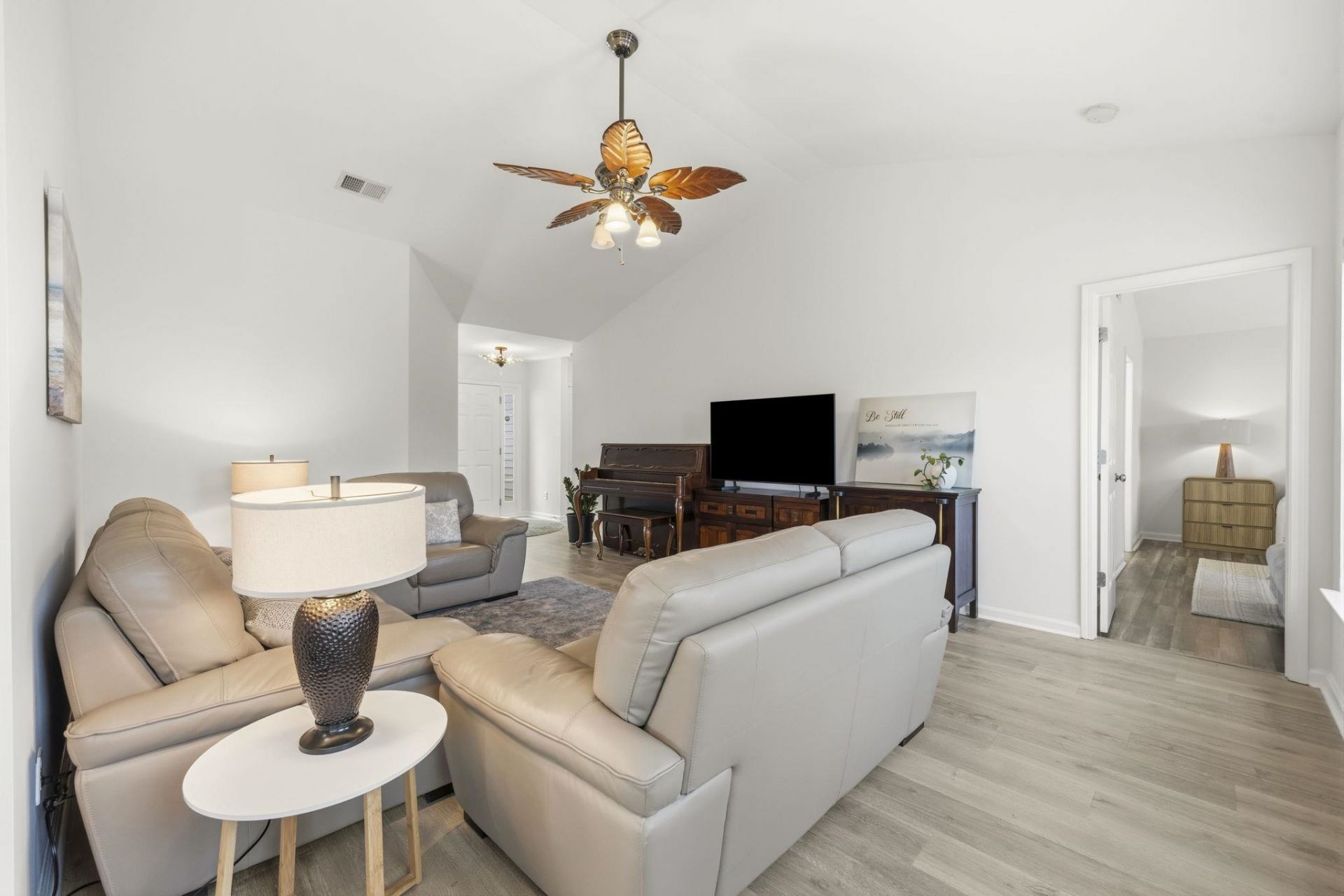 2195 Haystack Way  Photo 5