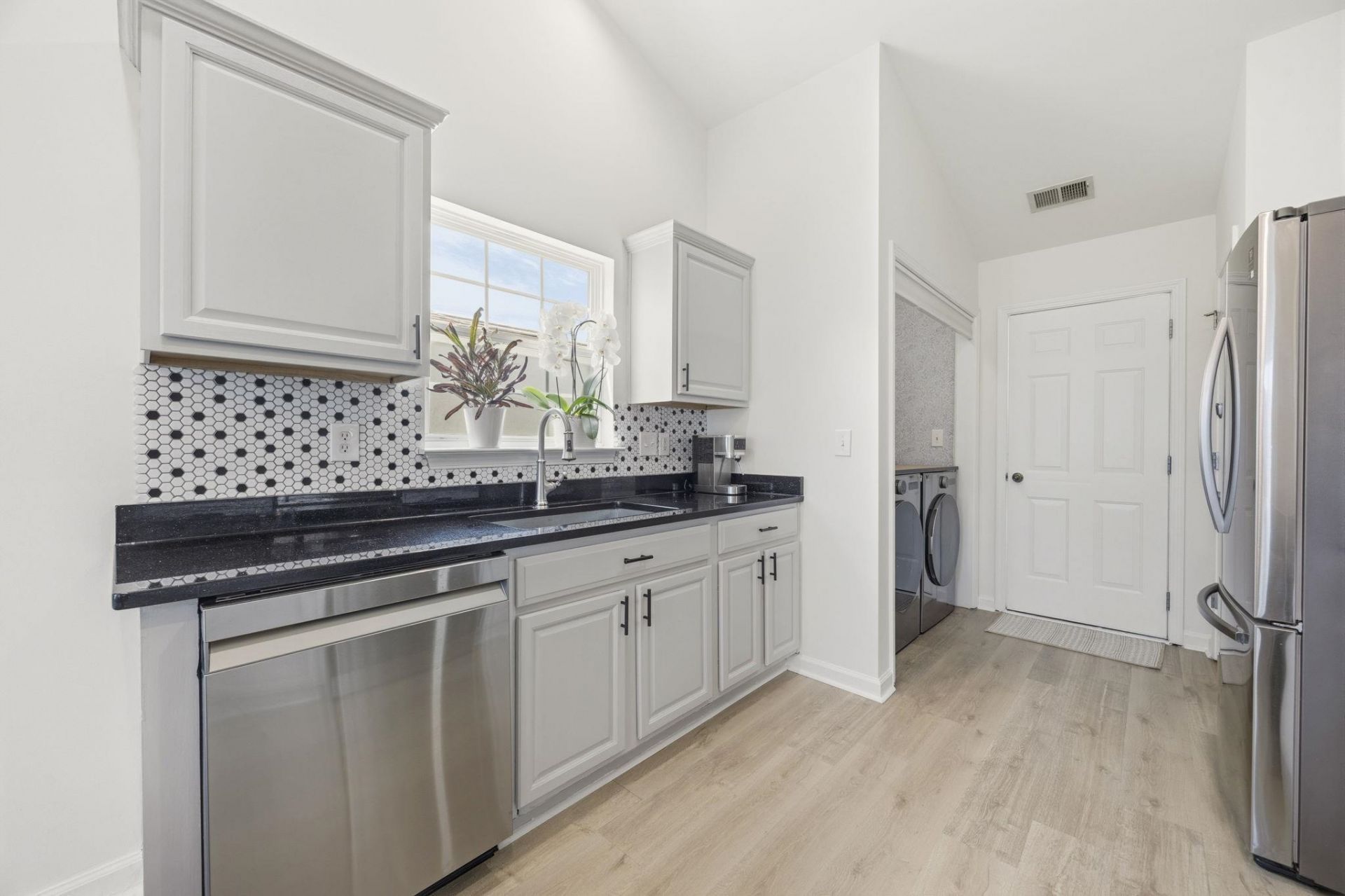 2195 Haystack Way  Photo 9