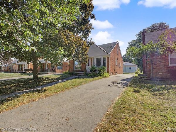 6874 N Vernon Street , Dearborn Heights, MI 48127