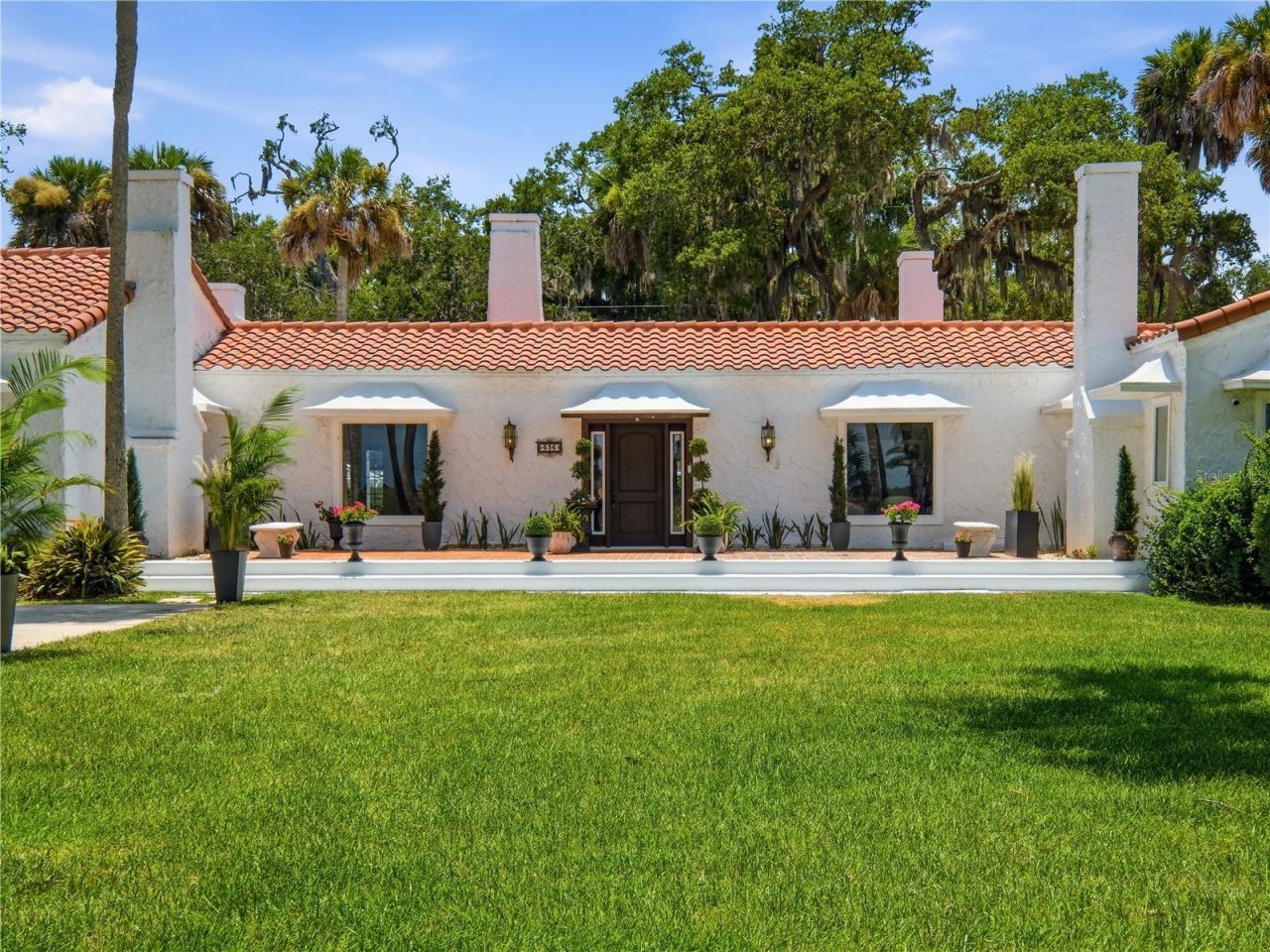 636 N Riverside Drive, New Smyrna Beach, FL 32168 Photo