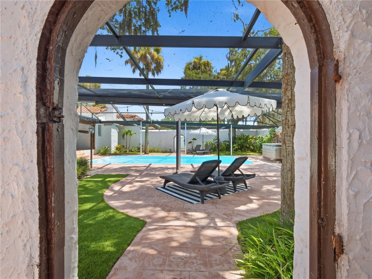 636 N Riverside Drive, New Smyrna Beach, FL 32168 Photo