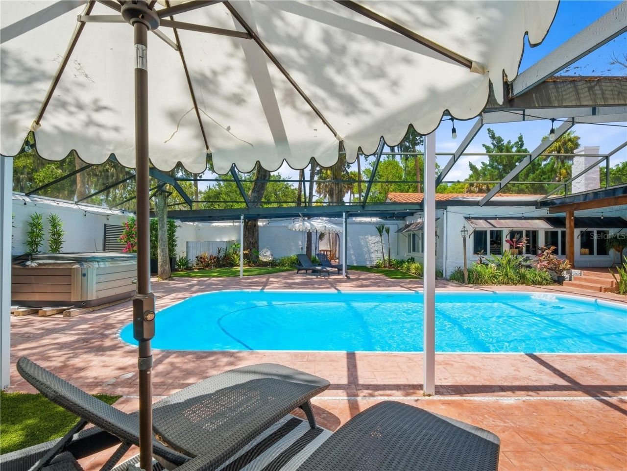 636 N Riverside Drive, New Smyrna Beach, FL 32168 Photo