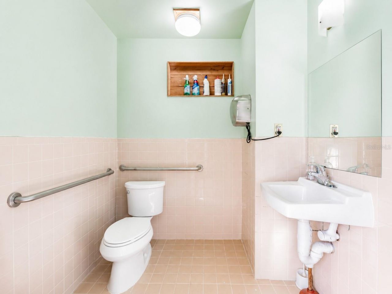 12 E Darlington Avenue, Kissimmee, FL 34741 Photo