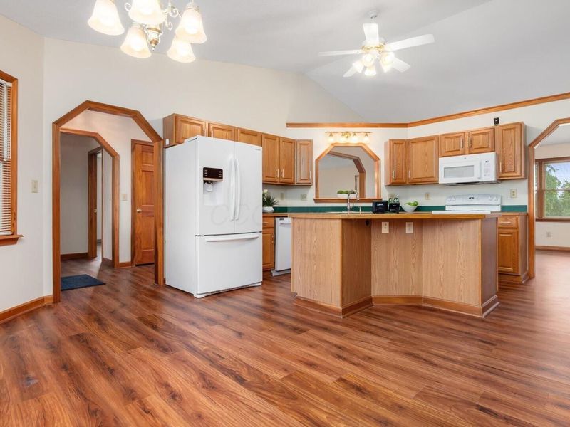 1224 Lundys Lane Road NW, Newark, OH 43055 Photo 11