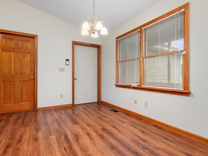 1224 Lundys Lane Road NW, Newark, OH 43055 Photo 12