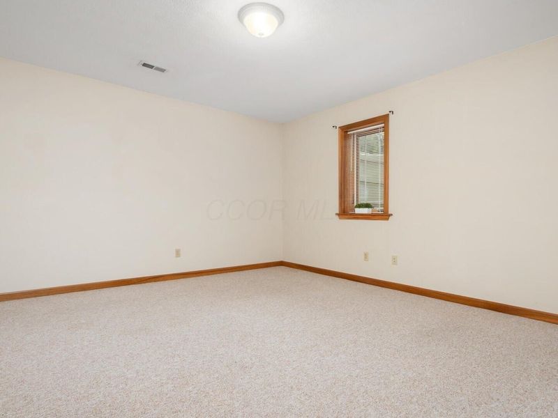 1224 Lundys Lane Road NW, Newark, OH 43055 Photo 29