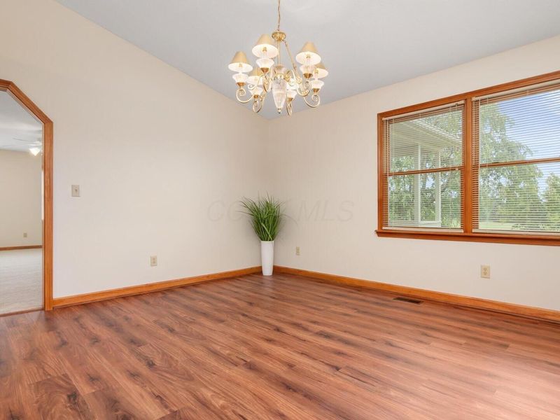 1224 Lundys Lane Road NW, Newark, OH 43055 Photo 8