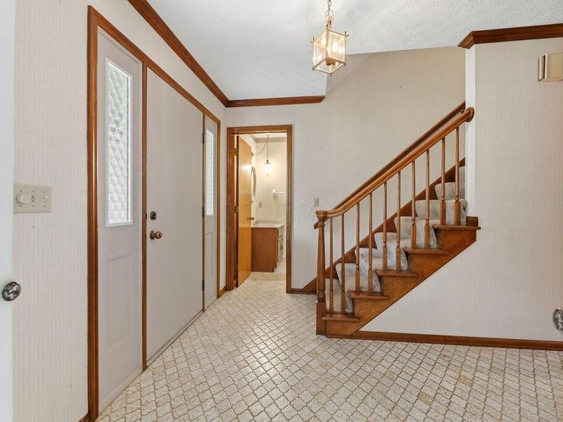 873 Prince William Lane , Westerville, OH 43081 Photo 2