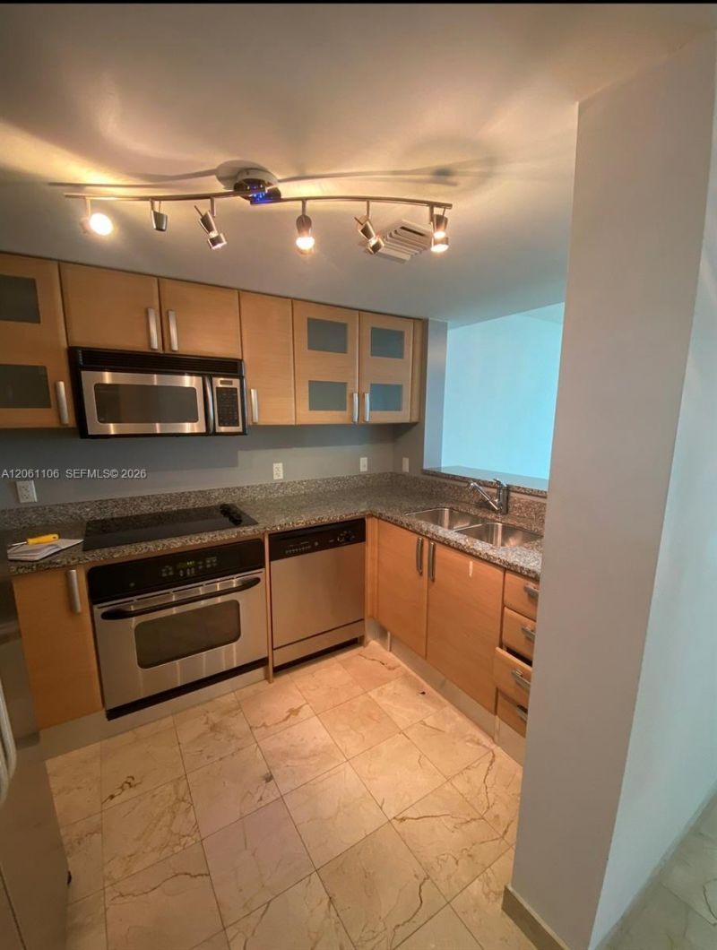 2101 Brickell Ave, Unit 2809, Miami, FL 33129 Photo