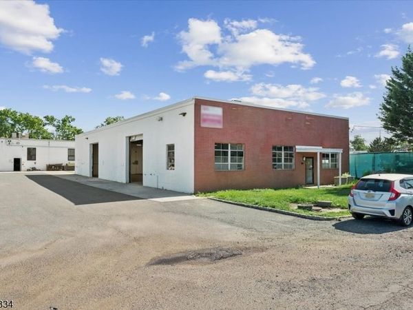 21 5th St., Somerville, NJ 08876