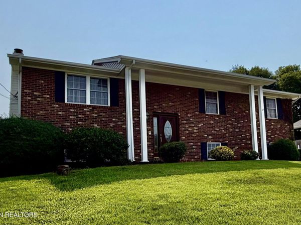 7715 Windsong Rd, Powell, TN 37849