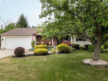 5866 Lakecrest Drive , Lake View, NY 14085