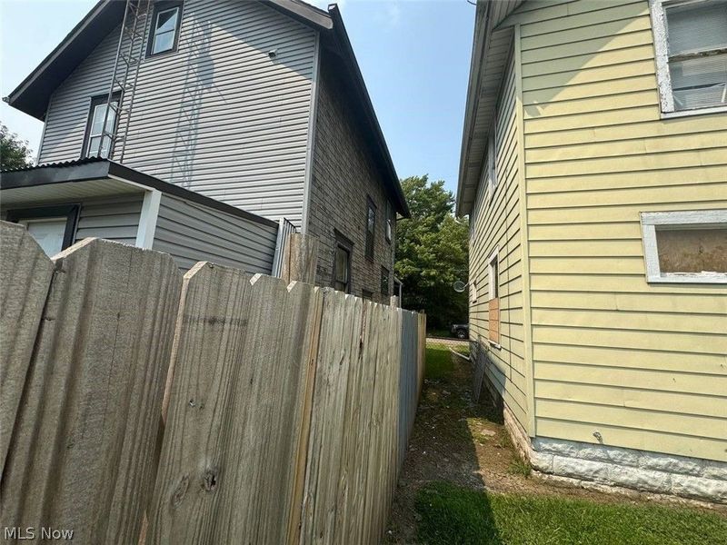 1958 4th Street NE, Canton, OH 44704 Photo 5