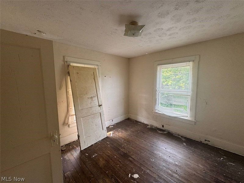 1958 4th Street NE, Canton, OH 44704 Photo 8