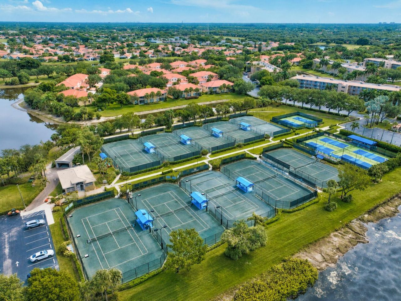 5906 Crystal Shores Drive, Unit 404, Boynton Beach, FL 33437 Photo